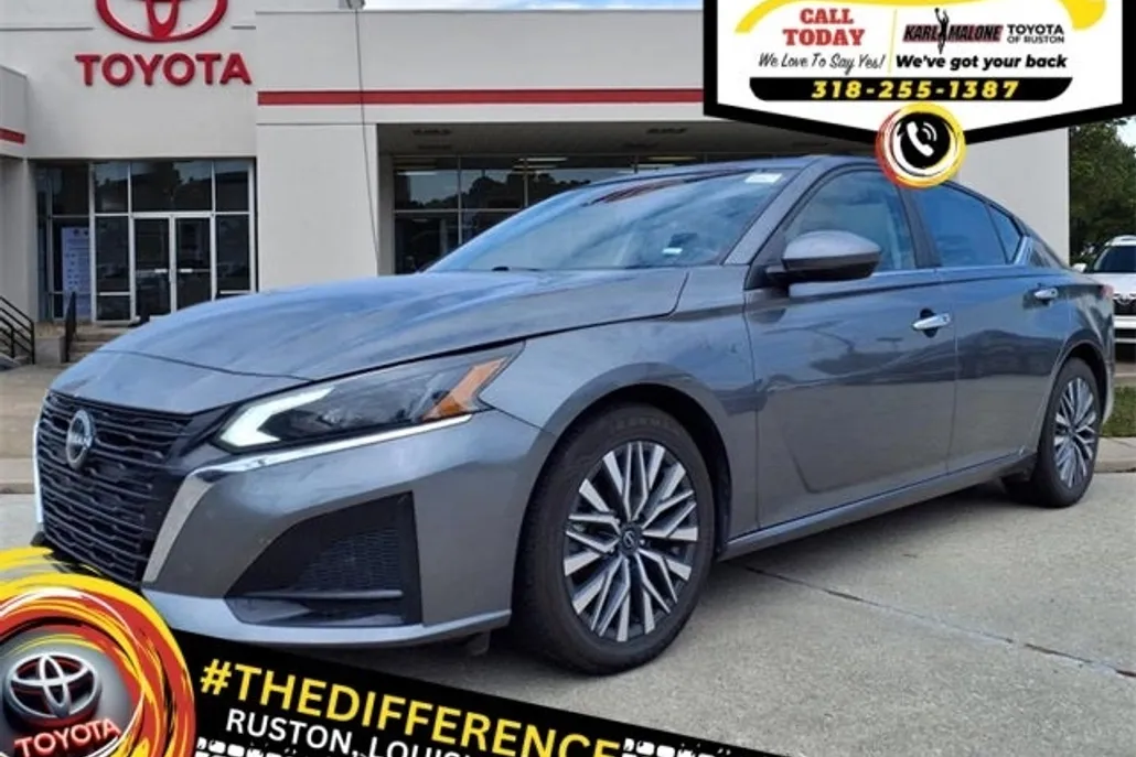 2023 Nissan Altima 2.5 SV photo 1