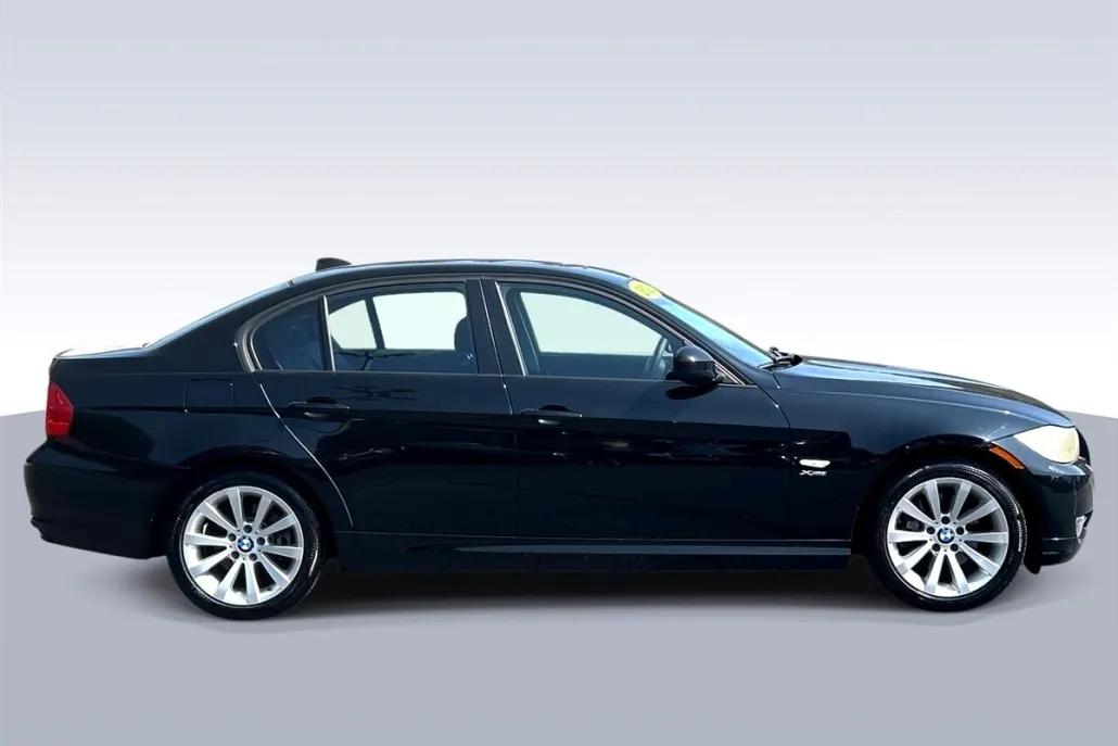 2011 Bmw 328i xDrive SULEV photo 1