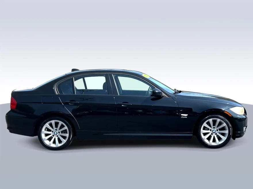 2011 Bmw 328i xDrive SULEV photo 1