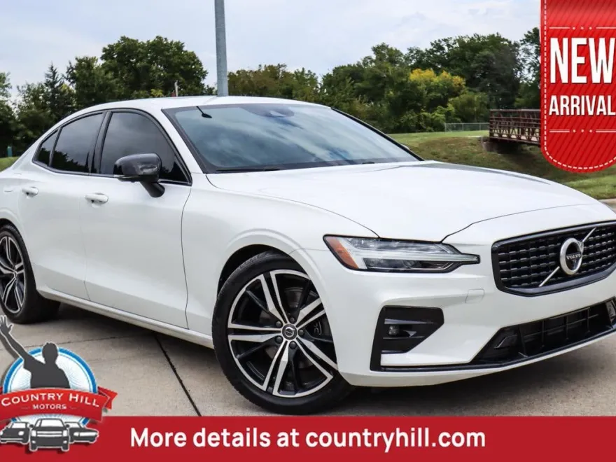 2021 Volvo S60 T5 R-Design photo 1