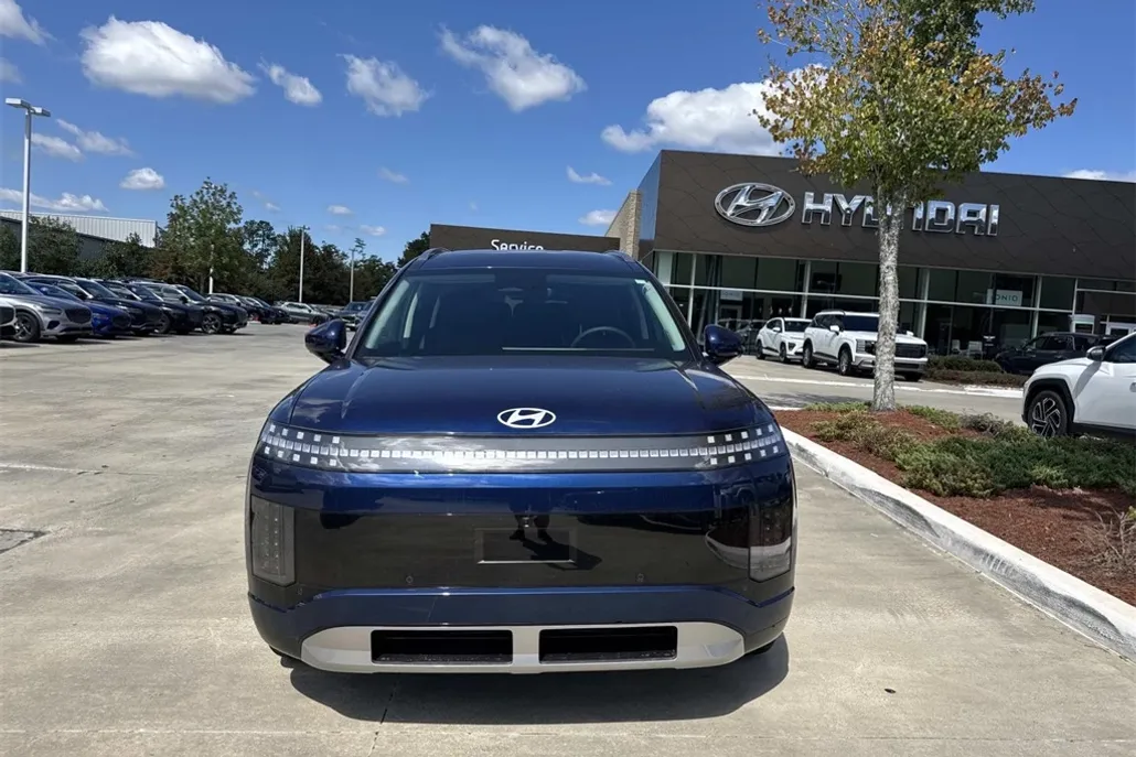 2026 Hyundai Ioniq SEL photo 1