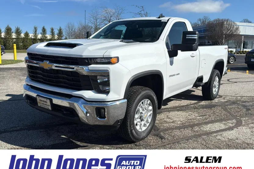 2025 Chevrolet Silverado 3500HD LT photo 1