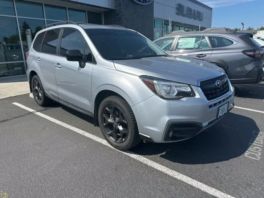 2018 Subaru Forester 2.5i Premium photo 1