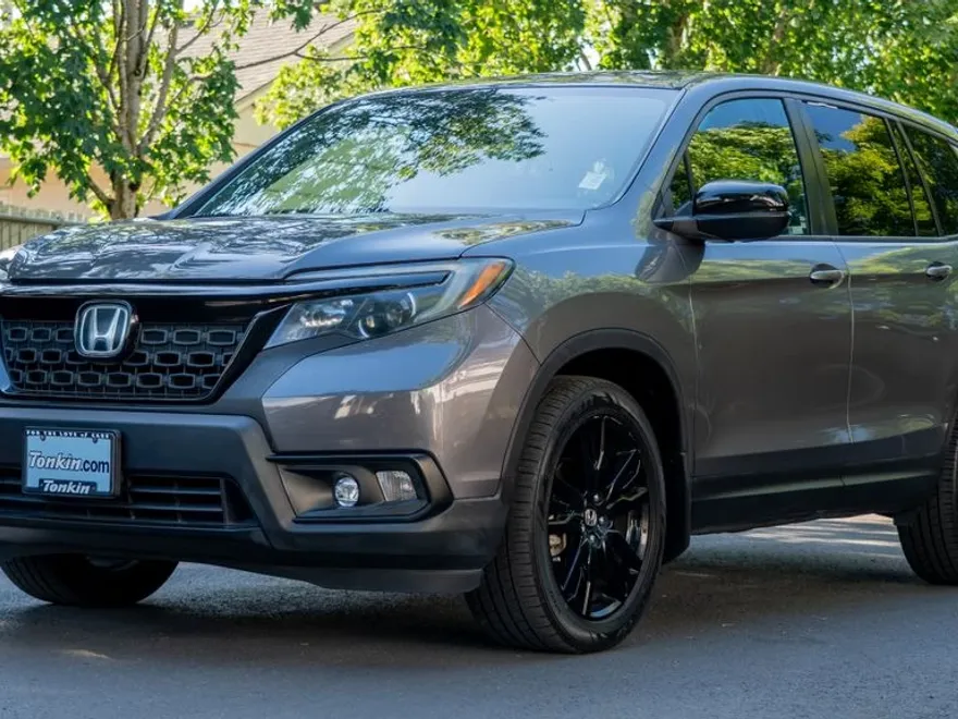 2019 Honda Passport Sport photo 1