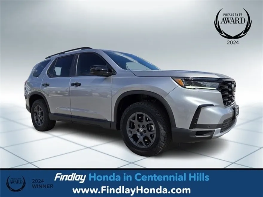 2025 Honda Pilot TrailSport photo 1