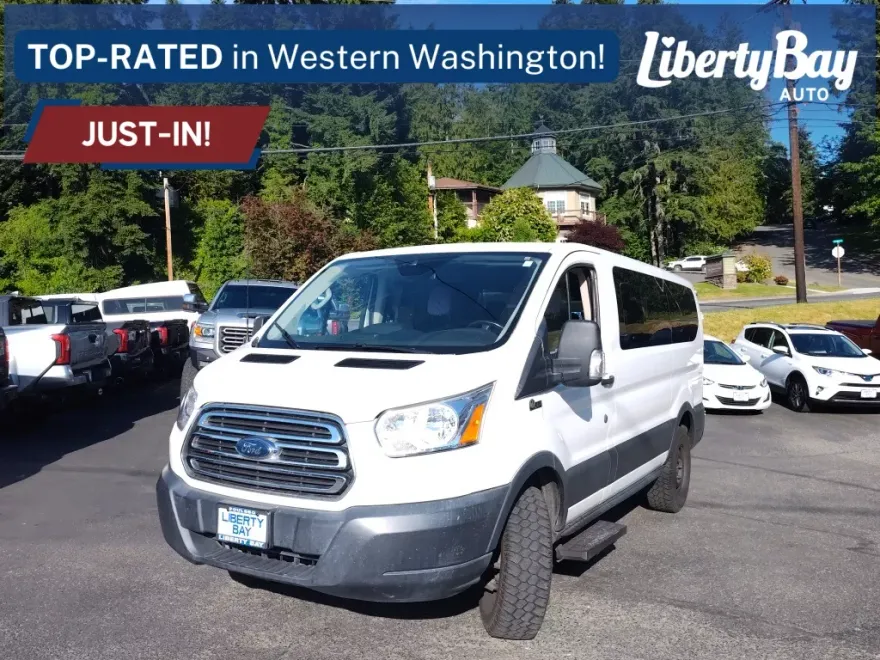 2017 Ford Transit photo 1
