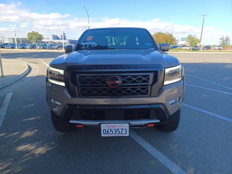 2024 Nissan Frontier PRO-4X photo 1