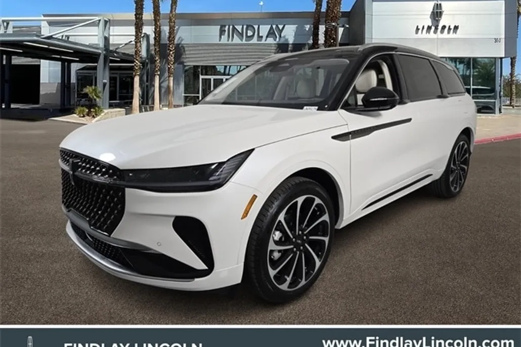 2025 Lincoln Nautilus Black Label photo 1