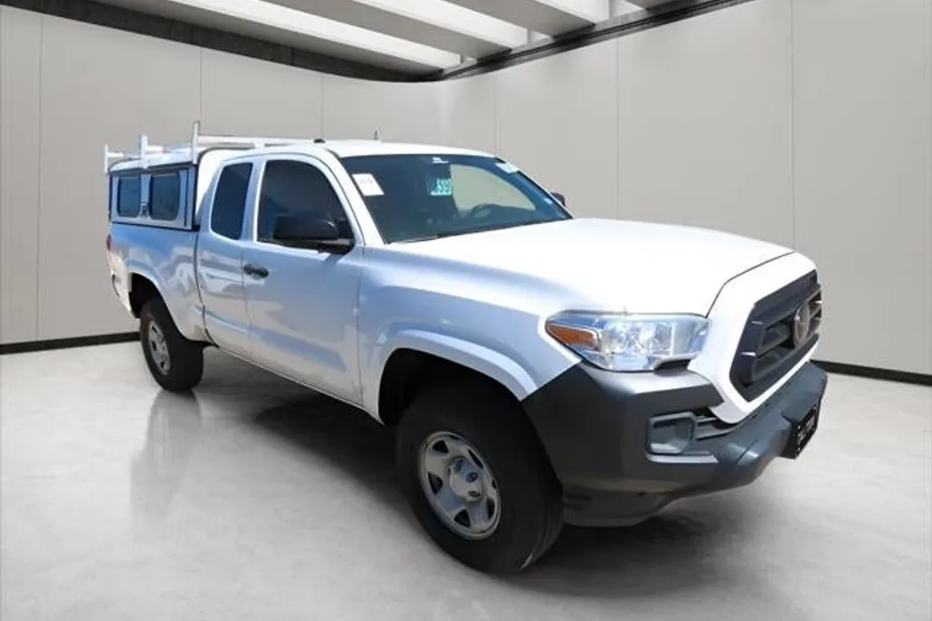 2021 Toyota Tacoma SR photo 1