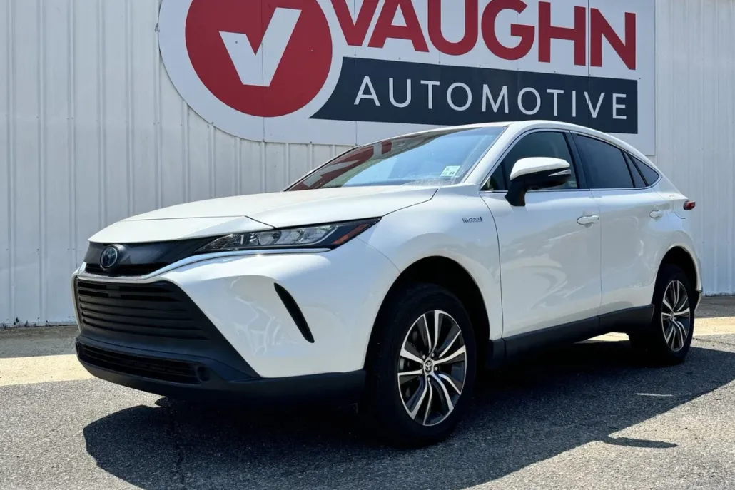 2021 Toyota Venza LE photo 1
