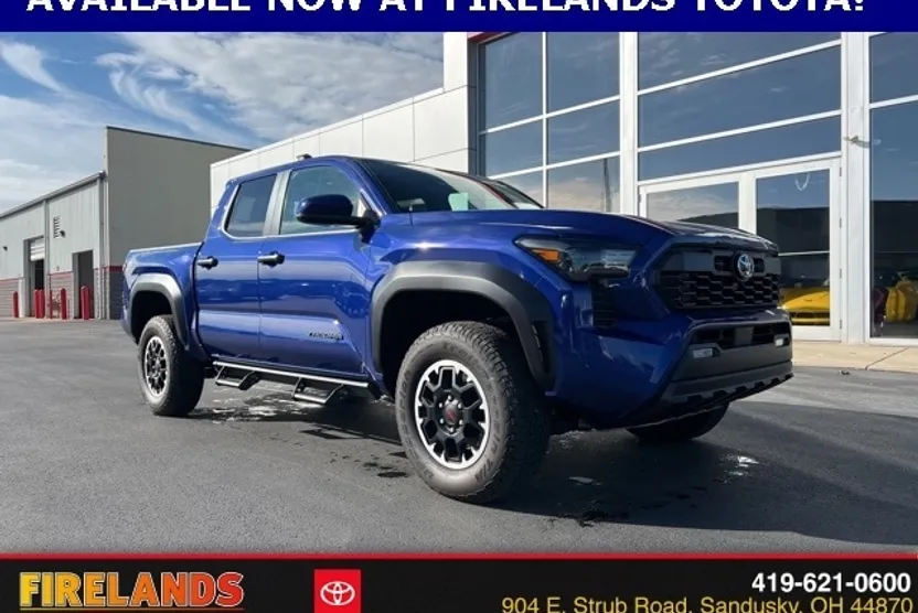 2025 Toyota Tacoma TRD Off-Road Double Cab photo 1