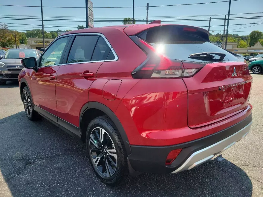 2023 Mitsubishi Eclipse Cross SEL photo 4