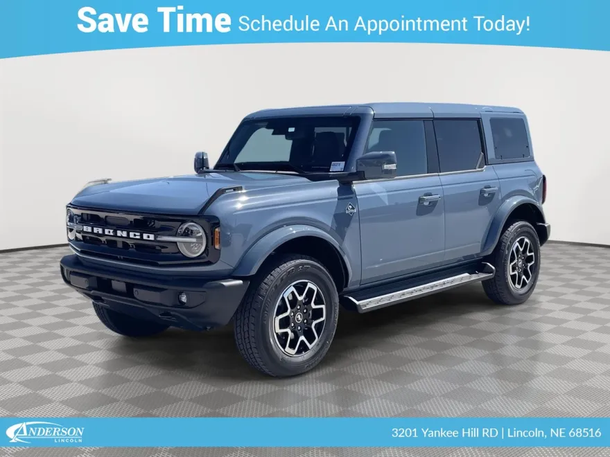 2025 Ford Bronco Outer Banks photo 1
