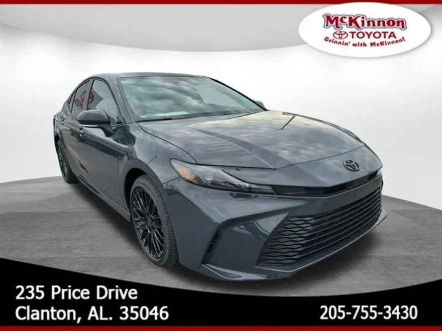 2025 Toyota Camry LE photo 1