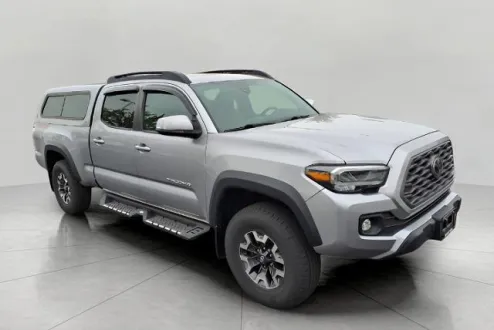 2021 Toyota Tacoma TRD Off-Road photo 2