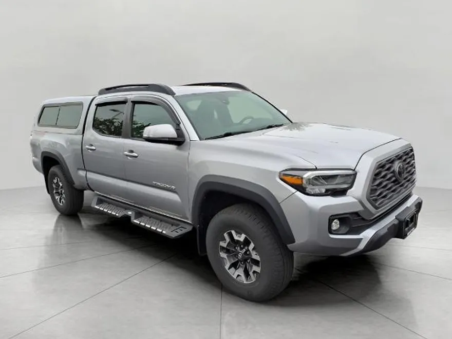 2021 Toyota Tacoma TRD Off-Road photo 2