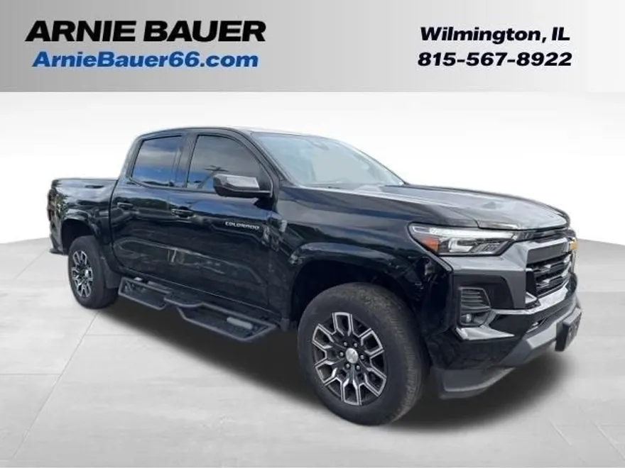 2023 Chevrolet Colorado LT photo 1