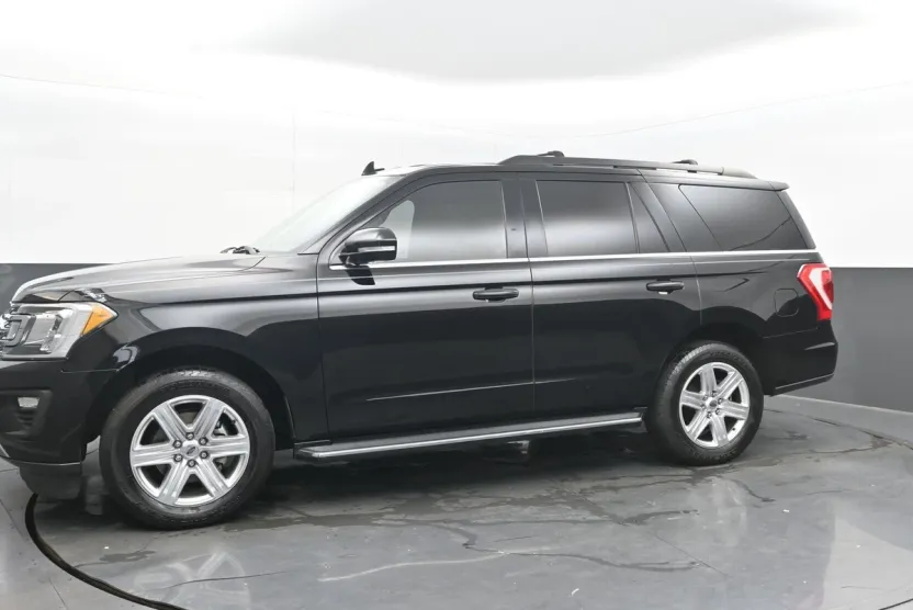 2018 Ford Expedition XLT photo 1