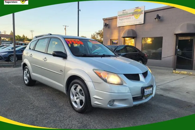 2004 Pontiac Vibe Base photo 1