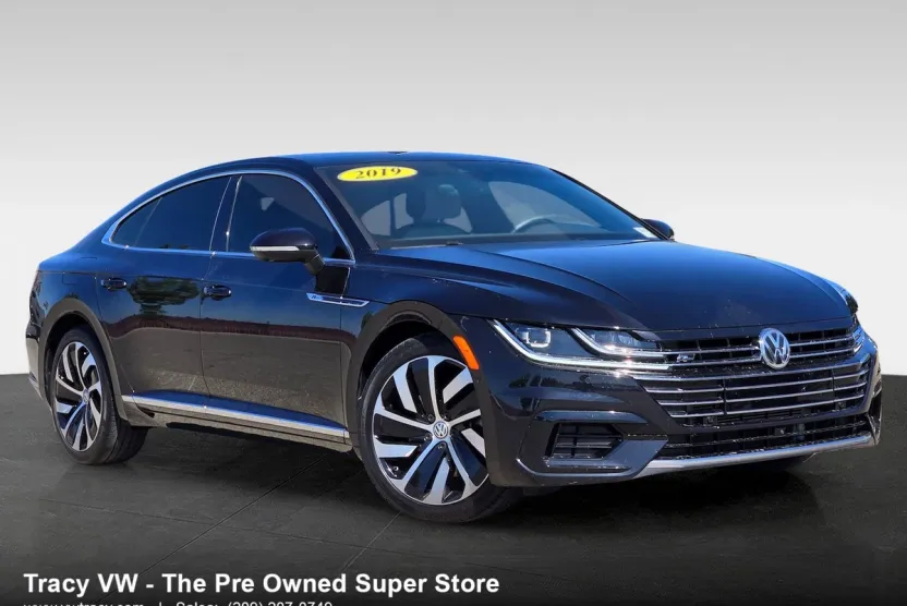 2019 Volkswagen Arteon SEL Premium R-Line photo 1