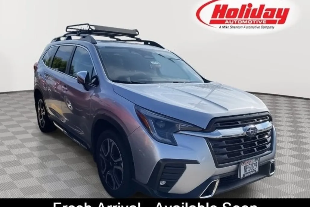 2023 Subaru Ascent Touring photo 1