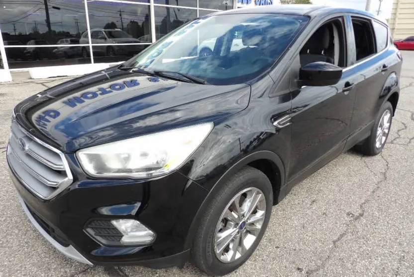 2017 Ford Escape SE photo 1
