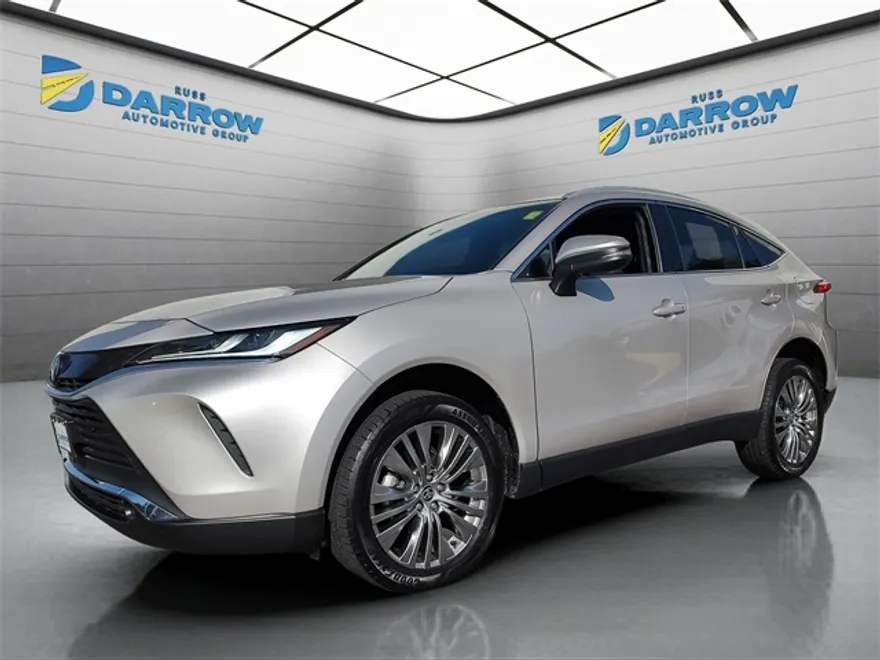2022 Toyota Venza XLE photo 1