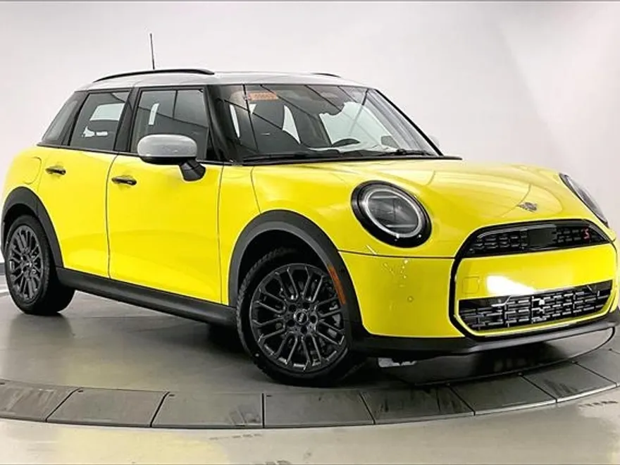 2025 Mini Cooper Hardtop Signature photo 1