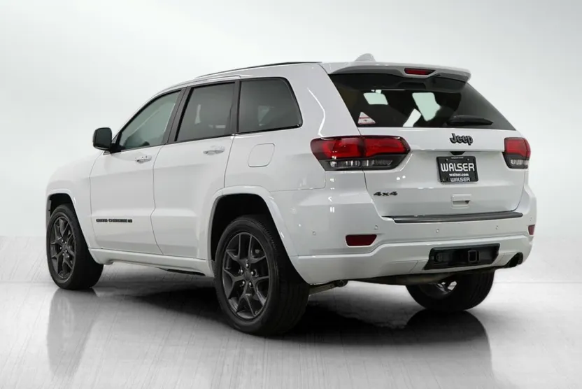 2021 Jeep Grand Cherokee Anniversary Edition photo 1