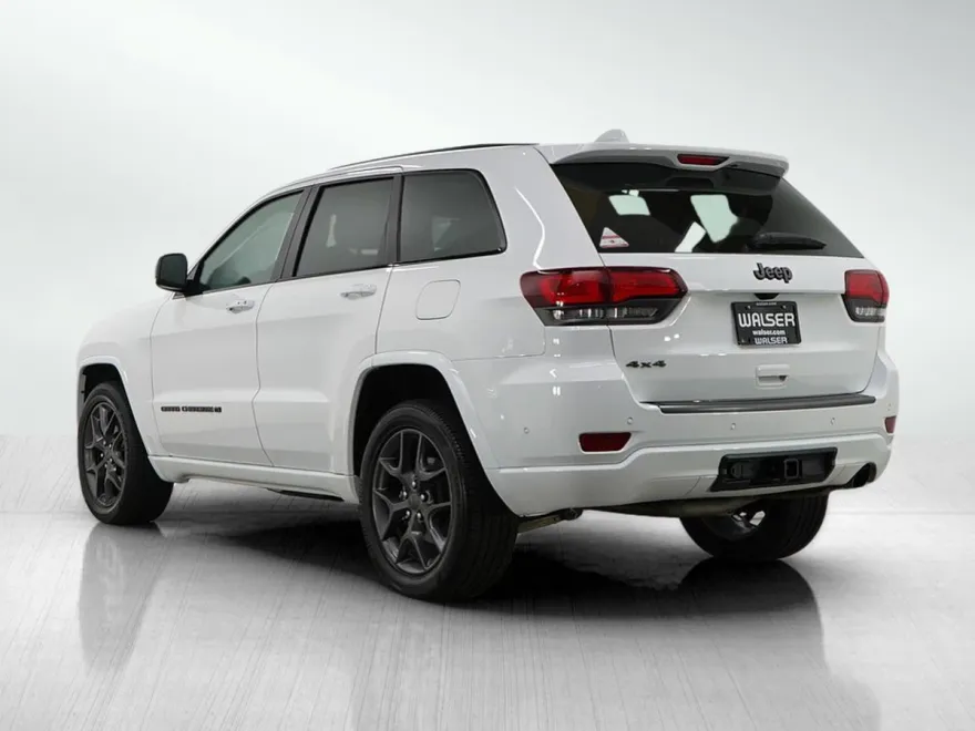 2021 Jeep Grand Cherokee Anniversary Edition photo 1