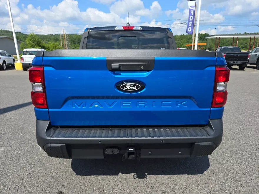 2025 Ford Maverick Lariat photo 1