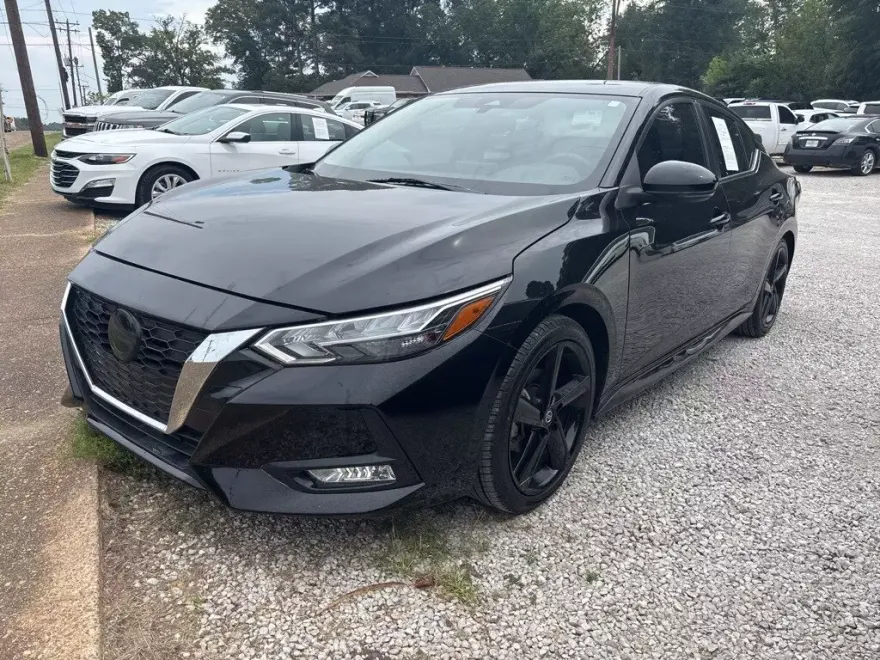 2023 Nissan Sentra SR photo 1