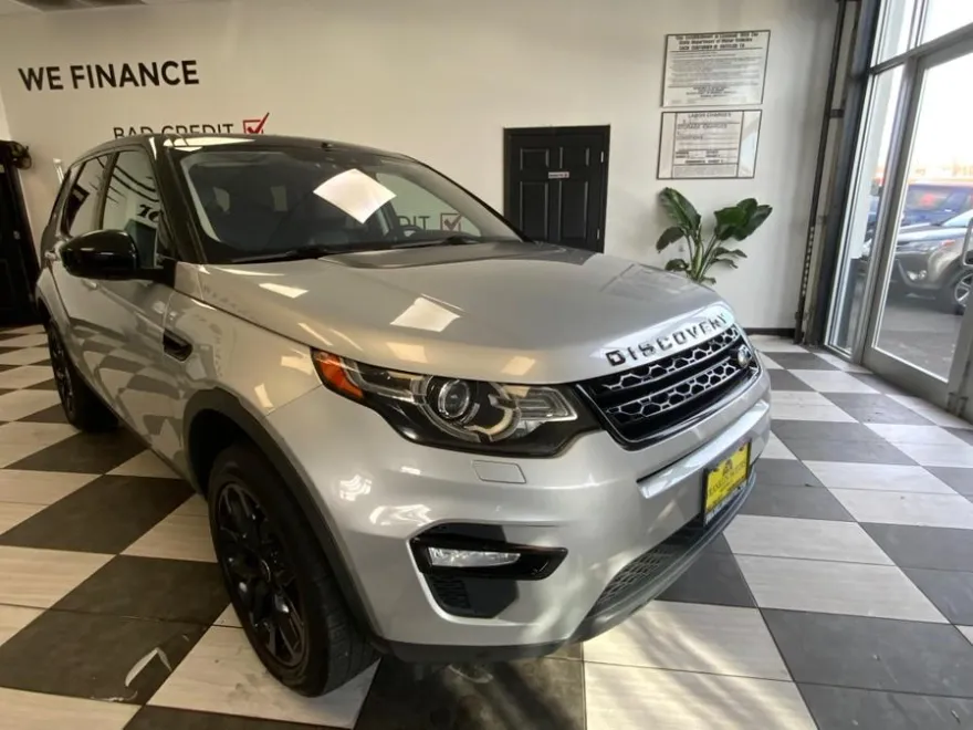 2016 Land Rover Discovery Sport HSE photo 1
