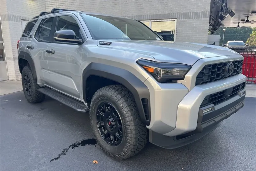 2025 Toyota 4Runner photo 1