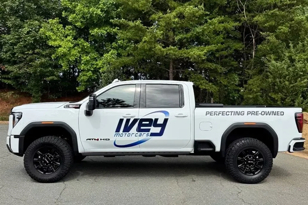 2024 Gmc Sierra HD AT4 photo 1