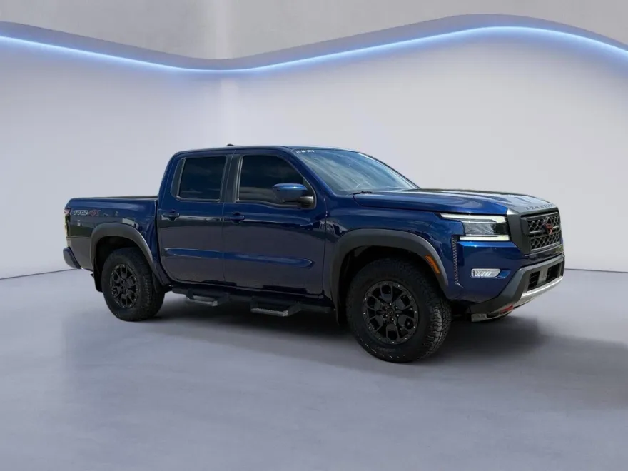 2022 Nissan Frontier Crew Cab PRO-4X photo 1