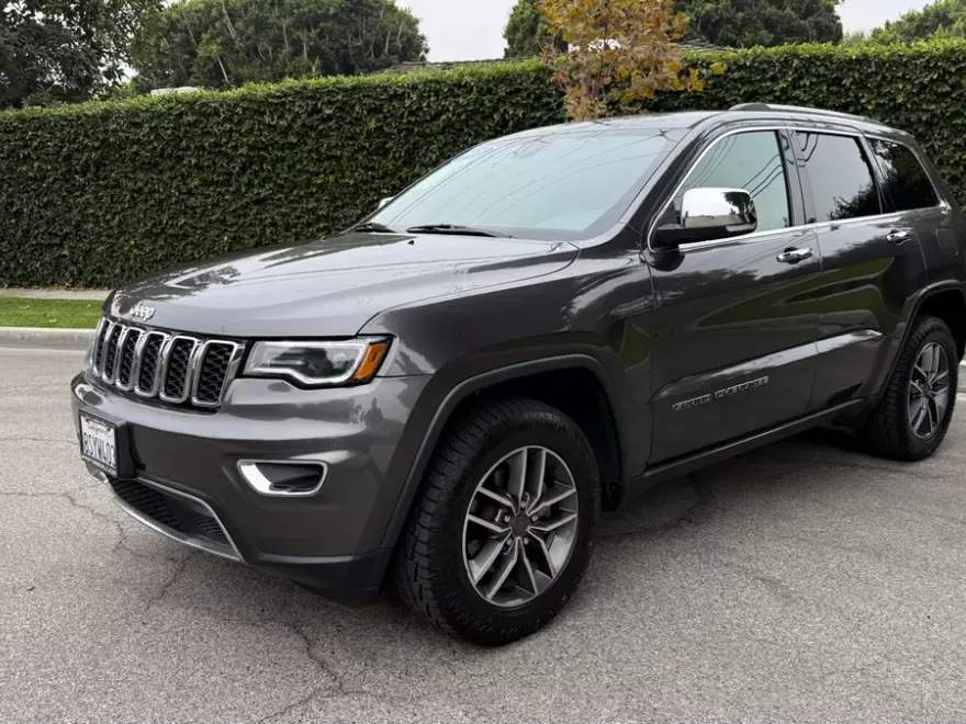 2019 Jeep Grand Cherokee Limited photo 1
