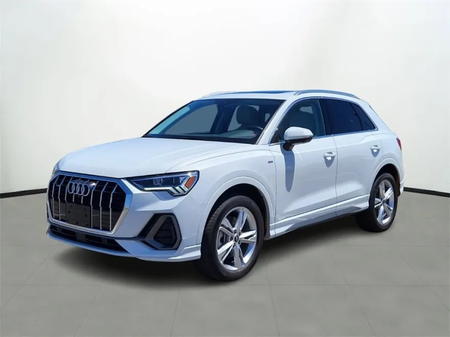 2022 Audi Q3 Premium Plus S line photo 1