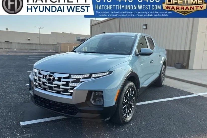 2024 Hyundai Santa Cruz SE photo 1