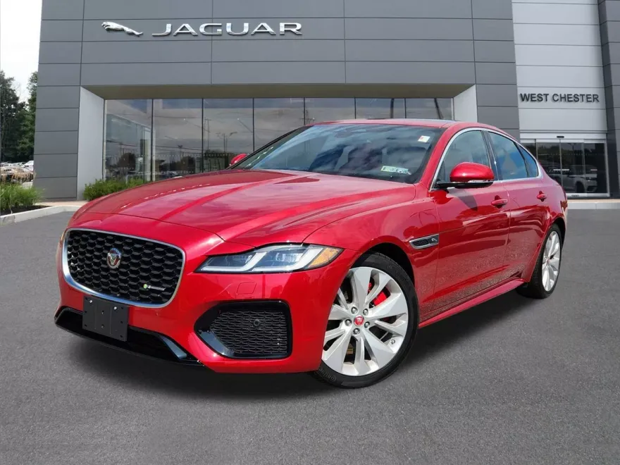 2022 Jaguar XF R-Dynamic SE photo 1
