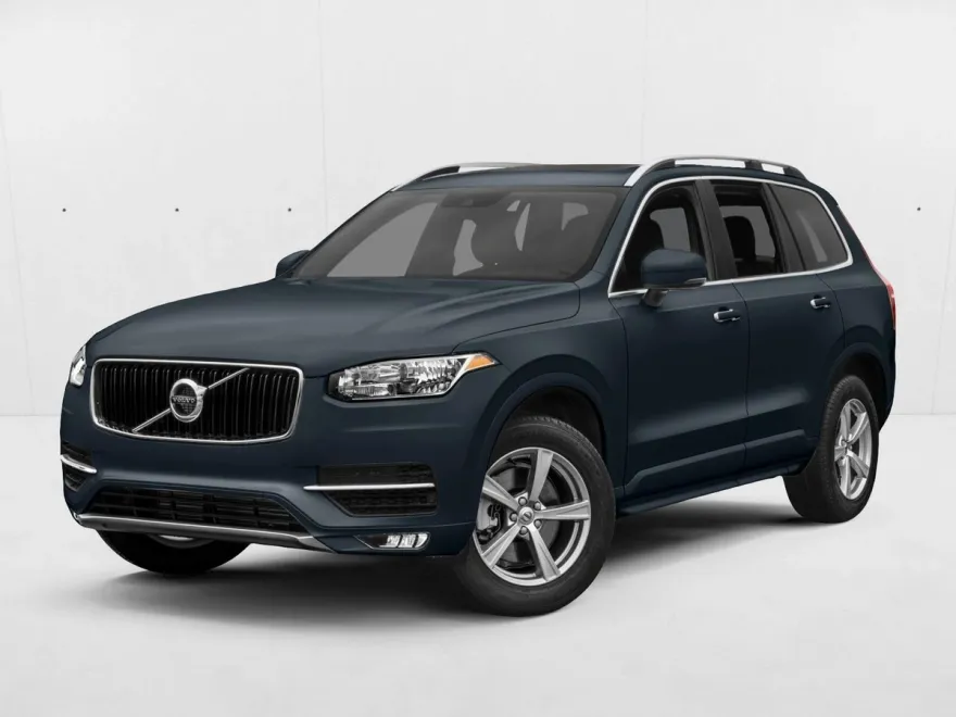 2018 Volvo XC90 Momentum photo 1