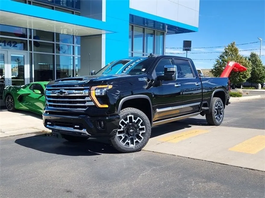 2025 Chevrolet Silverado 2500HD High Country photo 1