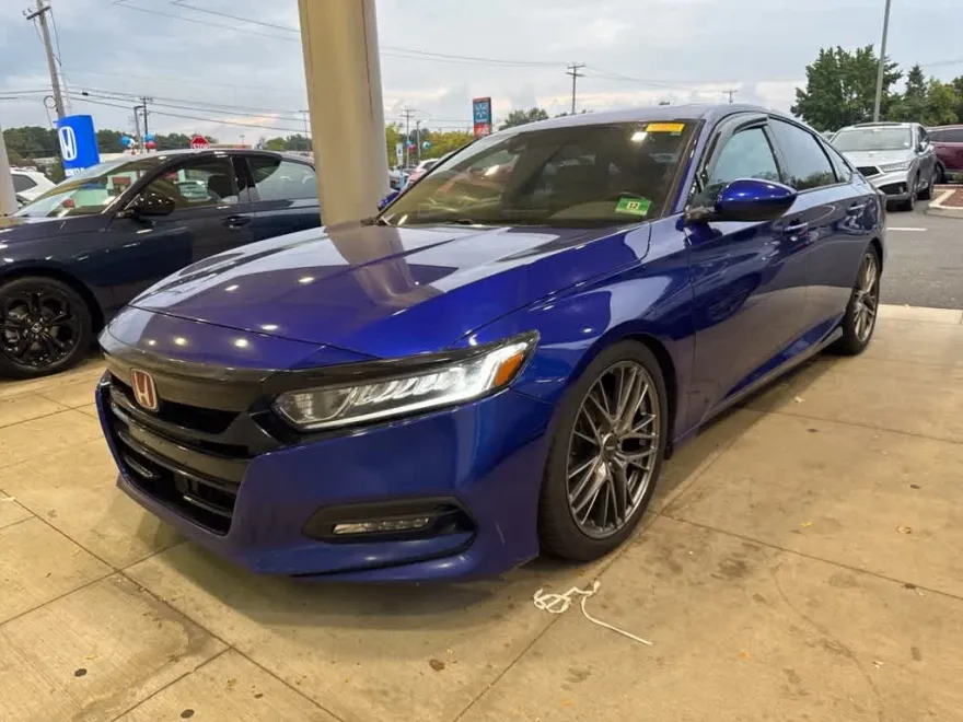 2019 Honda Accord Sport 2.0T photo 1