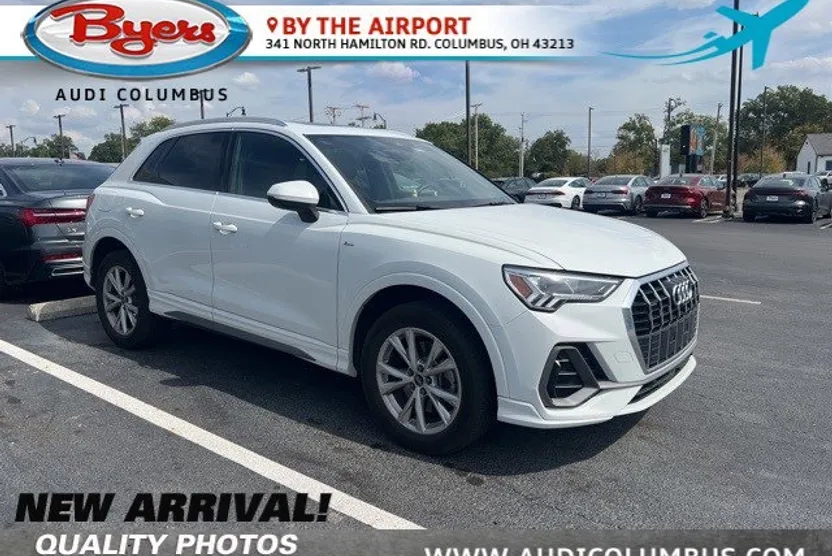 2022 Audi Q3 S line Premium Plus photo 1