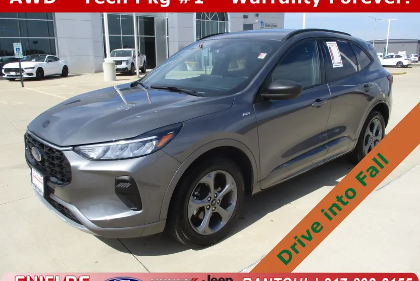 2023 Ford Escape ST-Line photo 1