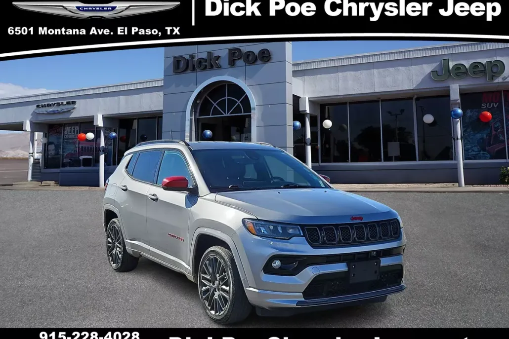 2023 Jeep Compass Red Edition photo 1