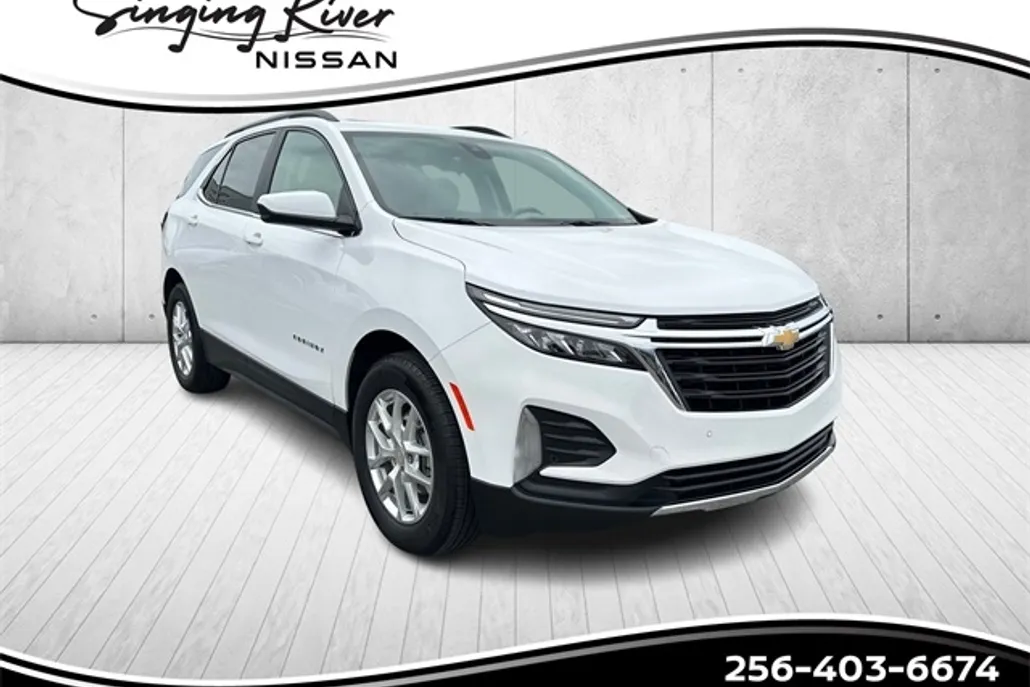 2022 Chevrolet Equinox LT photo 1