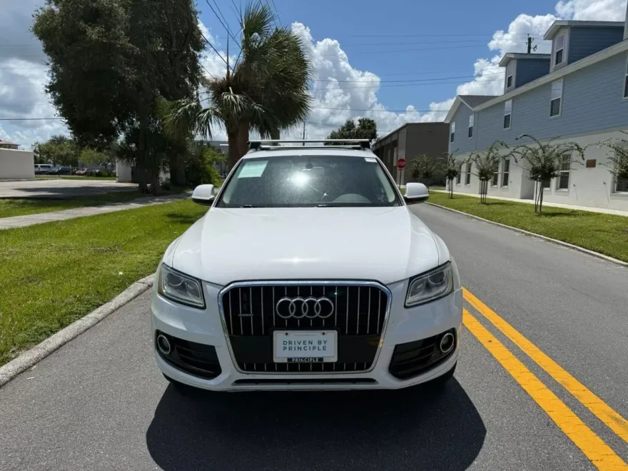 2016 Audi Q5 2.0T Premium photo 1