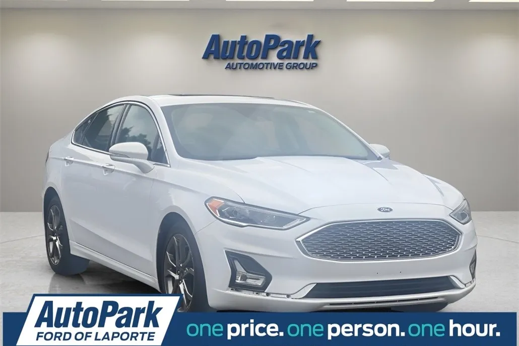 2020 Ford Fusion Hybrid Titanium photo 1