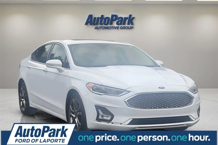 2020 Ford Fusion Hybrid Titanium photo 1